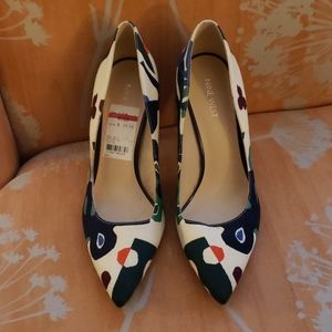Multi Color Pumps